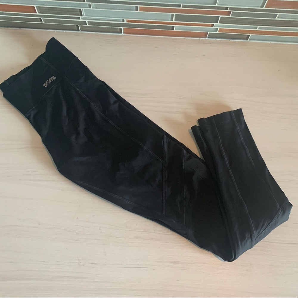 Women’s Victoria’s Secret Pink Ultimate Active Leggings